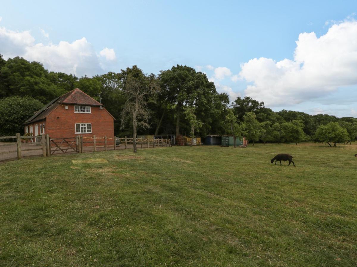 Whitlow Annex * Gloucester